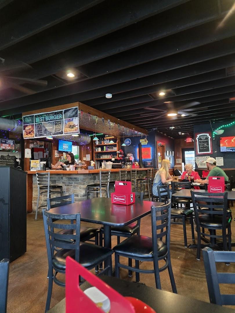 Halftime Bar & Grill